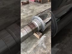 Rolka kalandra grzewczego o wysokiej wydajności termicznej do linii włókninowej