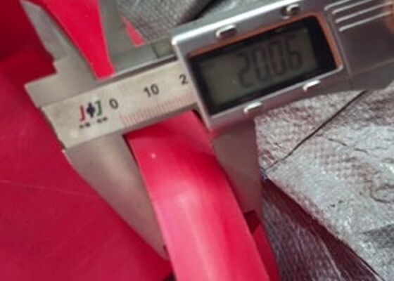 PU Conveyor Belt Sealing Skirt Red Color High Wear Resistance Transfer Point Use
