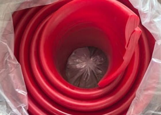 PU Conveyor Belt Sealing Skirt Red Color High Wear Resistance Transfer Point Use