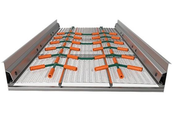 Self Cleaning Screen Declogging Rods for Wet Materials