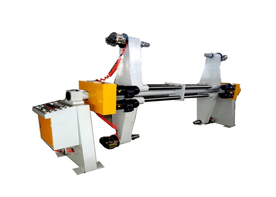 900-2200 mm Szerokość rolki papieru Hydrauliczny stojak na rolki do produkcji tektury falistej