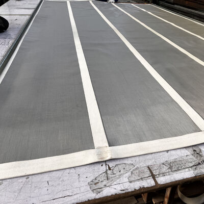 Konfigurowalna mata siatkowa ze stali nierdzewnej z kwadratowym otworem do wibrowania