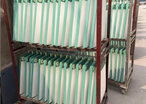 Płytka filtrująca ceramiczna Materiał SiC Sprzęt filtracyjny przemysłowy odporny na kwasy i alkalie
