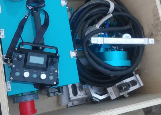 Elektryczna piła ścienna o mocy 26 kW do szybkiego i dokładnego cięcia ścian betonowych